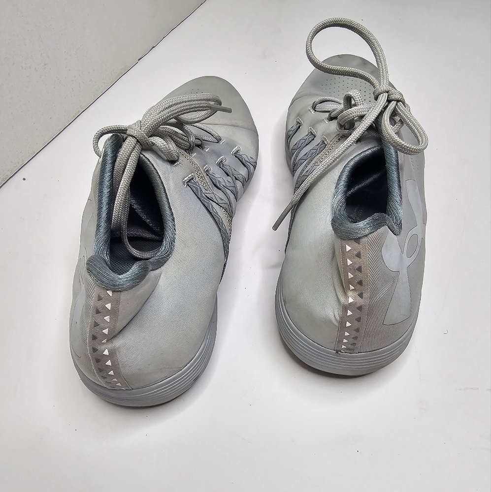 Under Armour Women's Shoes Size 8 Gray Lightweight Running Shoe - Picture 8 of 11